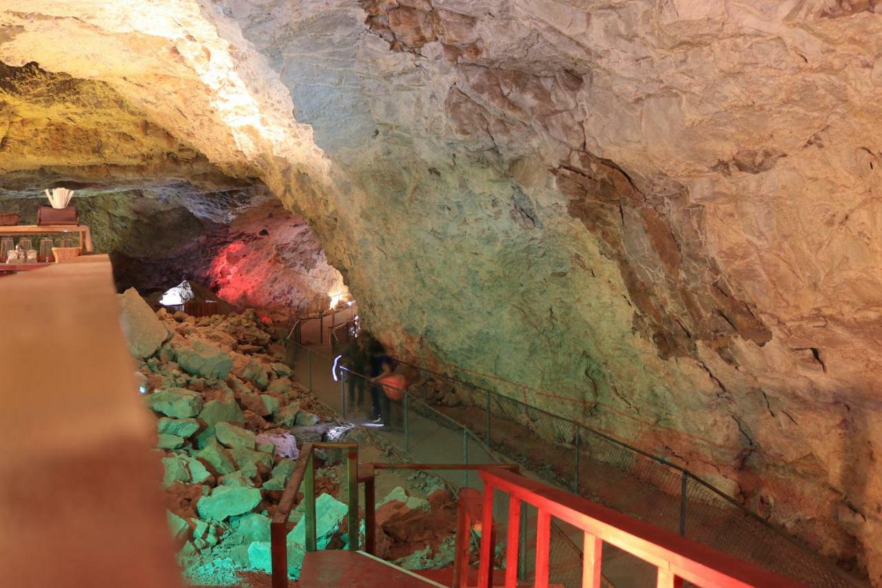 Grand Canyon Caverns Inn Пич-Спрингс Экстерьер фото